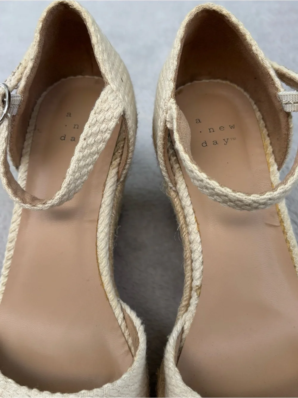 A New Day Women's Olivia Rounded Toe Espadrille Wedge Pumps, Cream Size 7 READ